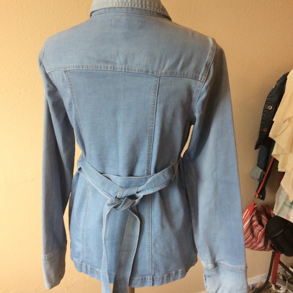 Cato V Light Wash Denim Jacket Size M, NWT - Picture 6 of 15